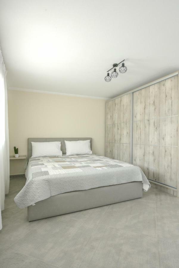 W1 Rooms Cavala Exterior foto